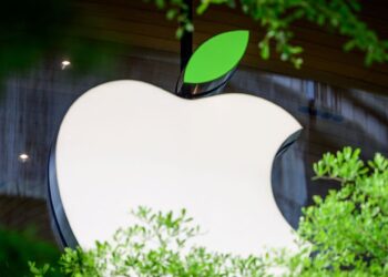 Secondo quanto riferito, Apple sta accelerando i piani per i veicoli elettrici