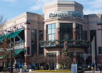Il titolo Barnes & Noble sale del 20% mentre esplora una vendita Il titolo Barnes & Noble sale del 20% mentre esplora una vendita