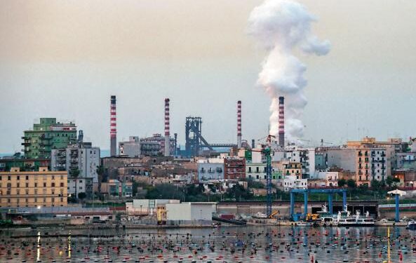 Roma deve fornire finanziamenti verdi allo stabilimento ArcelorMittal